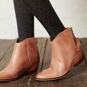 ANTHROPOLOGIE Latigo Aria Leather Ankle Boots